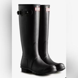 Hunter Boots + Socks -Original Tall- Black (Socks Sz Medium) Excellent Condition